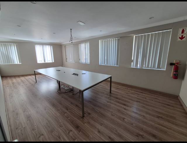 296M² OFFICE TO LET IN RIVONIA